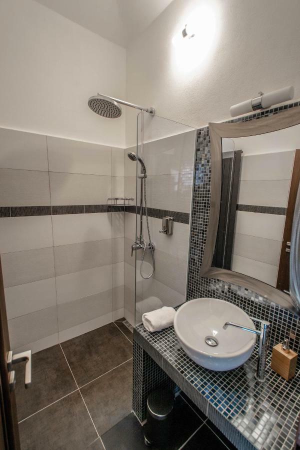 Stylish Close To Eden Garden * Praha